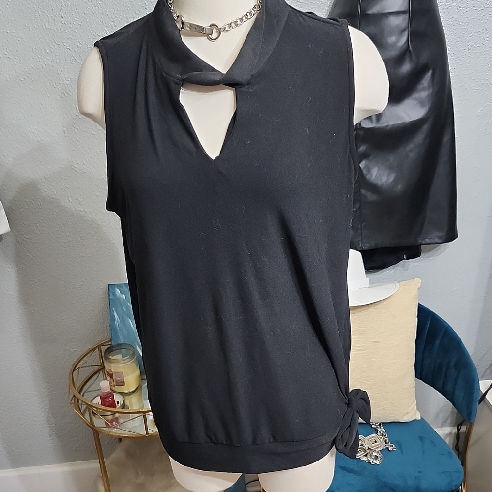 Sheila Rose Black Blk Mock Neck Top Sleeveless Stretchy Key Hole Side Tie Sz. 2X